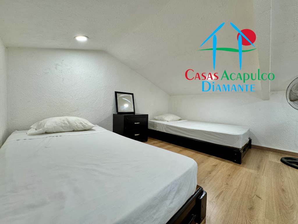 Diamante Lakes Esmeralda 327 - Tapanco 1